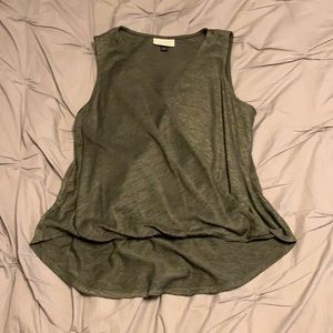 Universal Thread Top 🧵